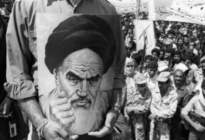 Iran-1979-Revolution-Khoemeini-photo