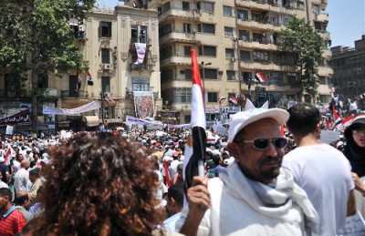 Man-and-Woman-Tahrir-Cairo
