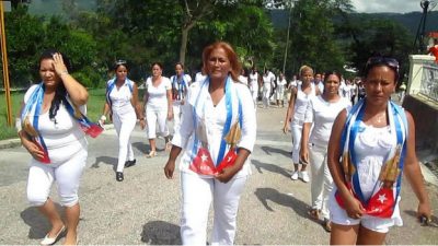 Belkis Cantillo (center) in a march of Citizens for Democracy in the celebration of the Charity of Cobre. (UNPACU)